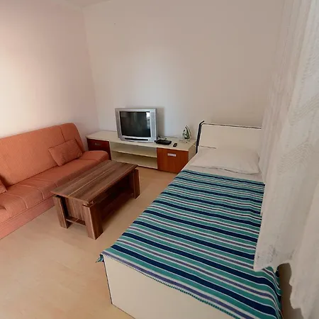 Apartment Kod Stipe Vrsi